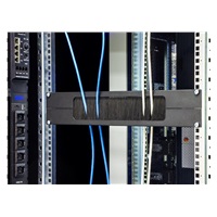 TRITON 19" průchozí panel 2U rozdělený horizontálně, kartáč, otvor 330 x 55 mm, černý