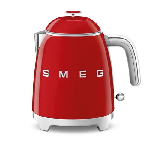 Smeg KLF05RDEU mini rychlovarná konvice, 0,8 l / 3 šálky, 1400 W, styl 50. let, červená