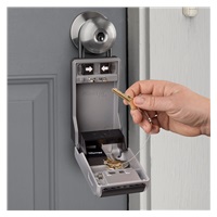 Master Lock Bezpečnostní schránka  5480EURD se závěsným okem