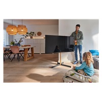 Vogel‘s TV 40-77‘‘, natáčení ±45°, VESA 600x400 mm, výška středu VESA 780-980 mm, 50 kg, dub + černá ocel