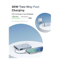 UGREEN magnetická powerbanka MagFlow 10000mAh s diplejem, Li-ion, 30W, MagSafe, 2x USB-C, stříbrná