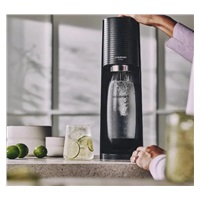 BAZAR - SodaStream Terra Black výrobník sody, mechanický, 2x 1l láhev SodaStream Fuse, bombička s CO2, černý - Poškozený