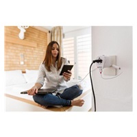 SKROSS cestovní adaptér PRO World & USB, 6,3A max., uzemněný, vč. univerzální USB nabíječky, pro celý svět